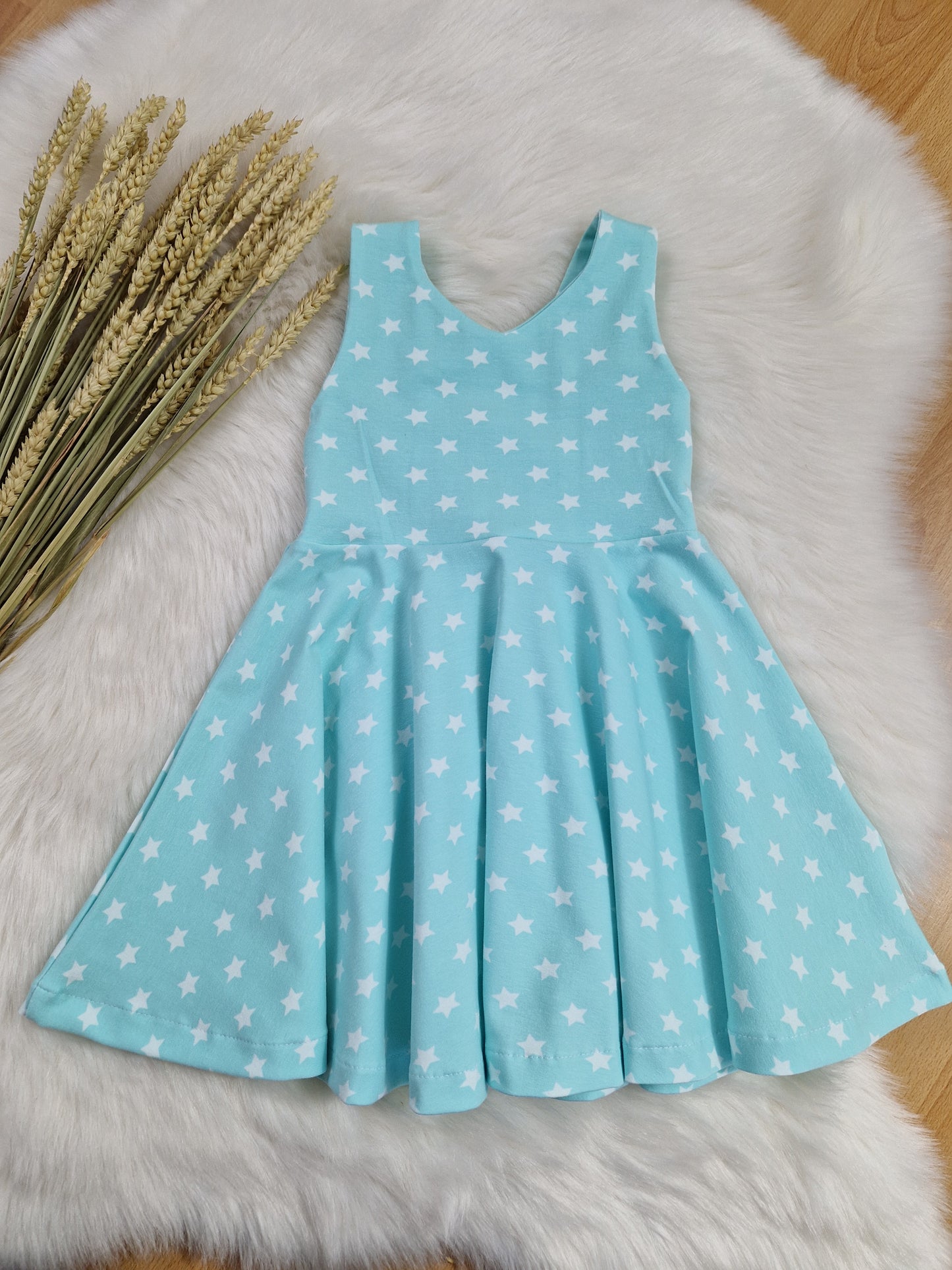 Arias Bow Back Kleid – Elegantes Kinderkleid mit Rückenschleife