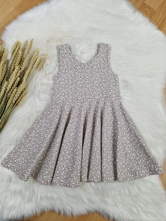 Arias Bow Back Kleid – Elegantes Kinderkleid mit Rückenschleife